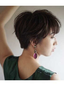 フクタ フロムヘアー(HUKUTA from hair) ナチュラル奥行きショート