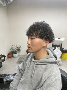 メリケンバーバーショップ フクオカ(MERICAN BARBERSHOP FUK) ツイストスパイラル