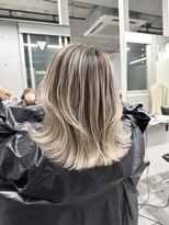 レディアル 大宮(REDEAL ope.) ホワイトバレイヤージュ