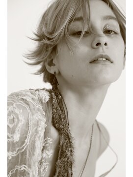 ジェクイン(dekujin) グレージュカラーマッシュ