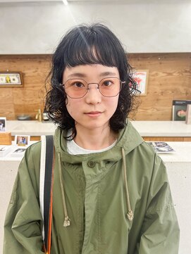 トゥコ(tuco) ウルフパーマ　クルクル　黒髪パーマ