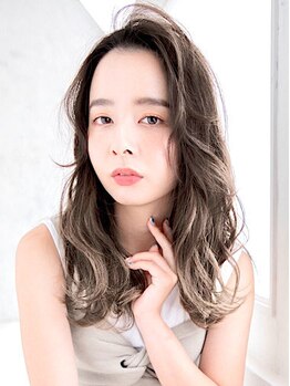 ヘアー クレイジュ(HAIR CRAYGE)の写真/【カット+トレンドフルカラー¥6700】トレンド×似合わせのカラーで、あなたの魅力を最大限に引き出します♪