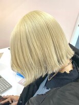 ゲーム バイ アランスミシー 横浜(GAME by Alan Smithee)&nbsp;ホワイトゴールド×切りっぱなしボブ