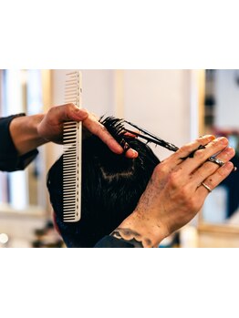 細部までこだわったStyleで「清潔感」ある「好印象」なビジネスヘアに■20時まで営業、お仕事終わりにも◎