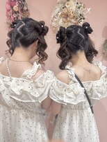 サロン ド ユーア(salon de yuua) 広島 コンサート ヘアアレンジ 双子コーデ クラゲヘア