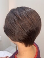 イゾラ(isola)&nbsp;【isola】ハンサムショート/ニュアンスカラー/シナモンピンク