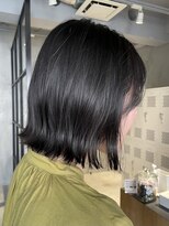 エリマ 調布(elima) ブルーブラック切りっぱなしボブ外ハネボブ黒髪ショート