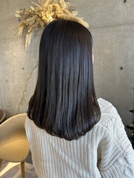 アルジャーノン コックス(ALGERNON COX) たぷっとしたカットラインが可愛いカットスタイル