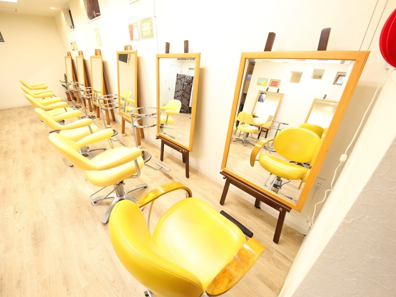 ネセサリー(necessary)｜ホットペッパービューティー