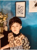 アシンメトリーメッシュヘアー