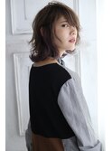 小顔外ハネミディアムアッシュ20代30代40代くびれミディ韓国ヘア