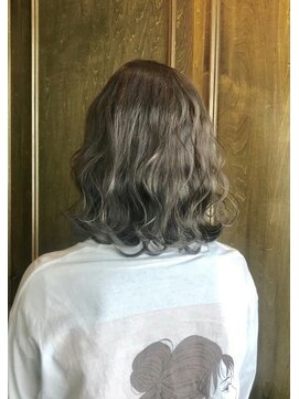 ラべリー 池袋(LOVELEY) アッシュ系 透明感カラー 【池袋】