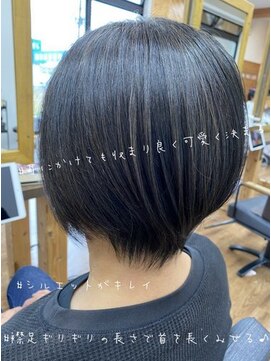 ルッカヘアガーデン バイ ラッシュゴールド(RUCCA HAIR GARDEN by LUSH GOLD) まとまるショートボブ×ハイライト