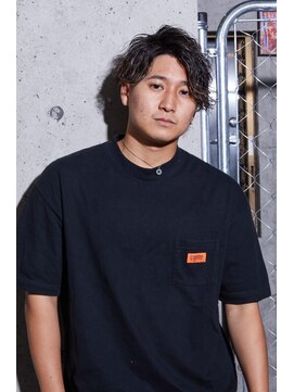 ルートバイドット 町田店(root by dot.) センターパート/ツイストスパイラル/スキンフェード[町田]