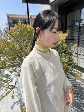 ニキータ(Nikiita) wide bang × tight hair