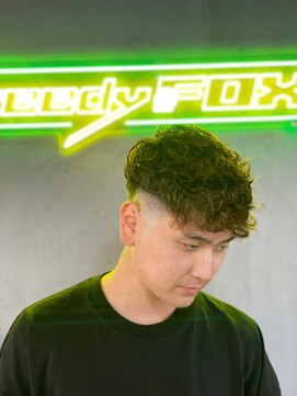 グリーディーフォックス 代々木(Greedy FOX) 韓国マッシュ/センタ-パ-ト/ツイストスパイラル/スキンフェード