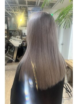 ロア インターナショナル 新宿店(LoA International) ハイトーングレージュ