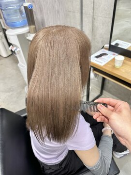 ラフィット 香椎(lafit) ミルクティーベージュダブルカラーインナーカラーケアブリーチ