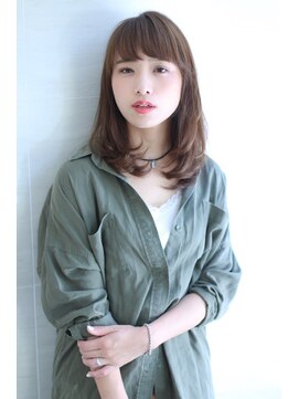 オーロ(ORO) オリーブベージュレイヤーカットワンカール