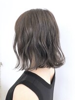 レス(Les.)&nbsp;透明感たっぷりグレージュ