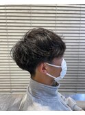 借り上げツーブロックくせ毛風マッシュ黒髪メンズ