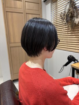 トットファム(tot.fam.) 【t o t . f a m .】ハンサムショート×縮毛矯正