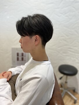 オーセンヘア(AUTHEN.HAIR) #センターパート#刈り上げ#パーマ#メンズパーマ