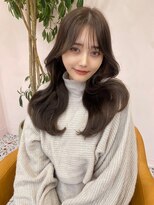 ボタン シブヤ(VOTAN SHIBUYA)&nbsp;オリーブ/グレージュ/韓国ヘア/渋谷/レイヤー/顔まわり