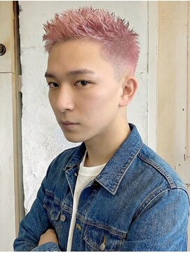 メンズダブルカラー×ピンクショートで垢抜け束感スタイル