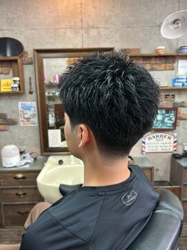 アールズ ヘア(R's hair) MEN’S HAIR/サーフカール/刈り上げセンターパート/印西