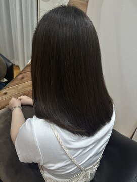 フォームフォローズファンクション 本郷(FORM FOLLOWS FUNCTION) 乾かすだけでまとまる艶密度ストレートミディ