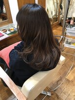 エクリ 麻布十番(equri)&nbsp;スタイリスト松尾 ハイライトとイルミナカラーで大人グレージュ