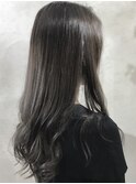 アッシュグレーのフローディアカラーでツヤ髪へ