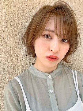 シー バイ ロンド 新宿(Sea by Lond) ラベンダーベージュ艶カラーくびれショート　新宿