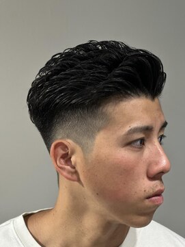 ドルクス 日本橋(Dorcus) アイロンパーマ　ビジネスマン　日本橋