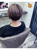 ショートボブ