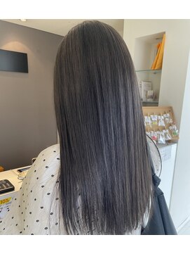 スリーヘアーデザインズ(Three Hair Designs) アッシュグレージュ