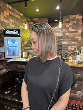 レオクマ(REOKUMA) シャドールーツ/筋感ボブ/外国人風カラー