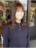 オリーブベージュ×顔まわりレイヤー