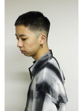 メリケンバーバーショップ フクオカ(MERICAN BARBERSHOP FUK) サイドパートショート フェザーマッシュソフトツーブロック