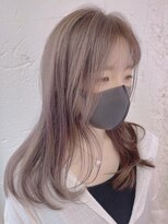 ボックスミコ(Box mico.)&nbsp;20代・30代　透明感のあるグレーベージュミディアム★