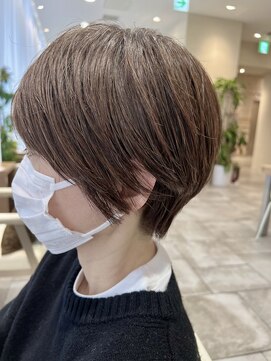 ヒアカアヴェダ 天神VIORO (Heaka AVEDA) ショートボブ【30代/40代/髪質改善/グレイカラー】H