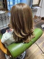 ロア(Loah)&nbsp;極細ハイライト×グレーベージュ/グレージュカラー