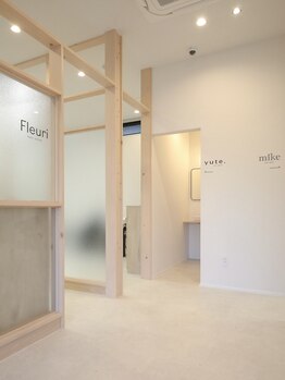 ルーム 刈谷店(room)の写真/刈谷に『モール型サロン』roomが誕生！髪のお悩みを解消し、“なりたい”を叶える上質サロンです◇
