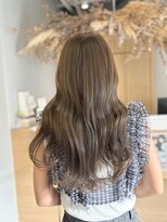 イリ 梅田(ili) オリーブベージュ