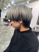 イリ 梅田(ili)&nbsp;センターパート/ココアブラウン/フェザーパーマ