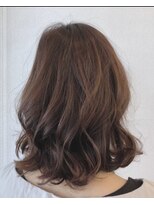 アモング(a`mon gou`t hair make)&nbsp;巻きスタイル