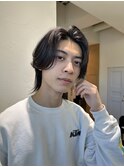 センターパートウルフ