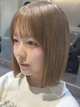 プール(POOL) ショートボブ×ミルクティーベージュ