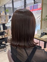 ブルーム(bloom) まとまりとツヤの外ハネミディ